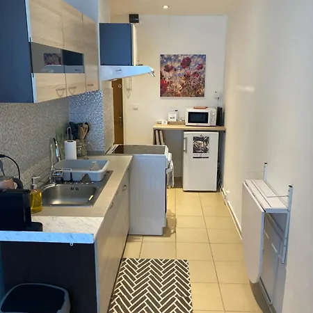 Nedaleko Centra Mesta